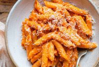 Penne alla Vodka Luscious Tomato Cream Sauce
