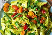 Pesto Pasta with Crisp Green Beans and Juicy Tomatoes