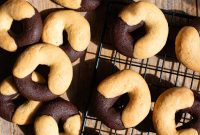 Italian Abbracci Chocolate and Cream Cookies